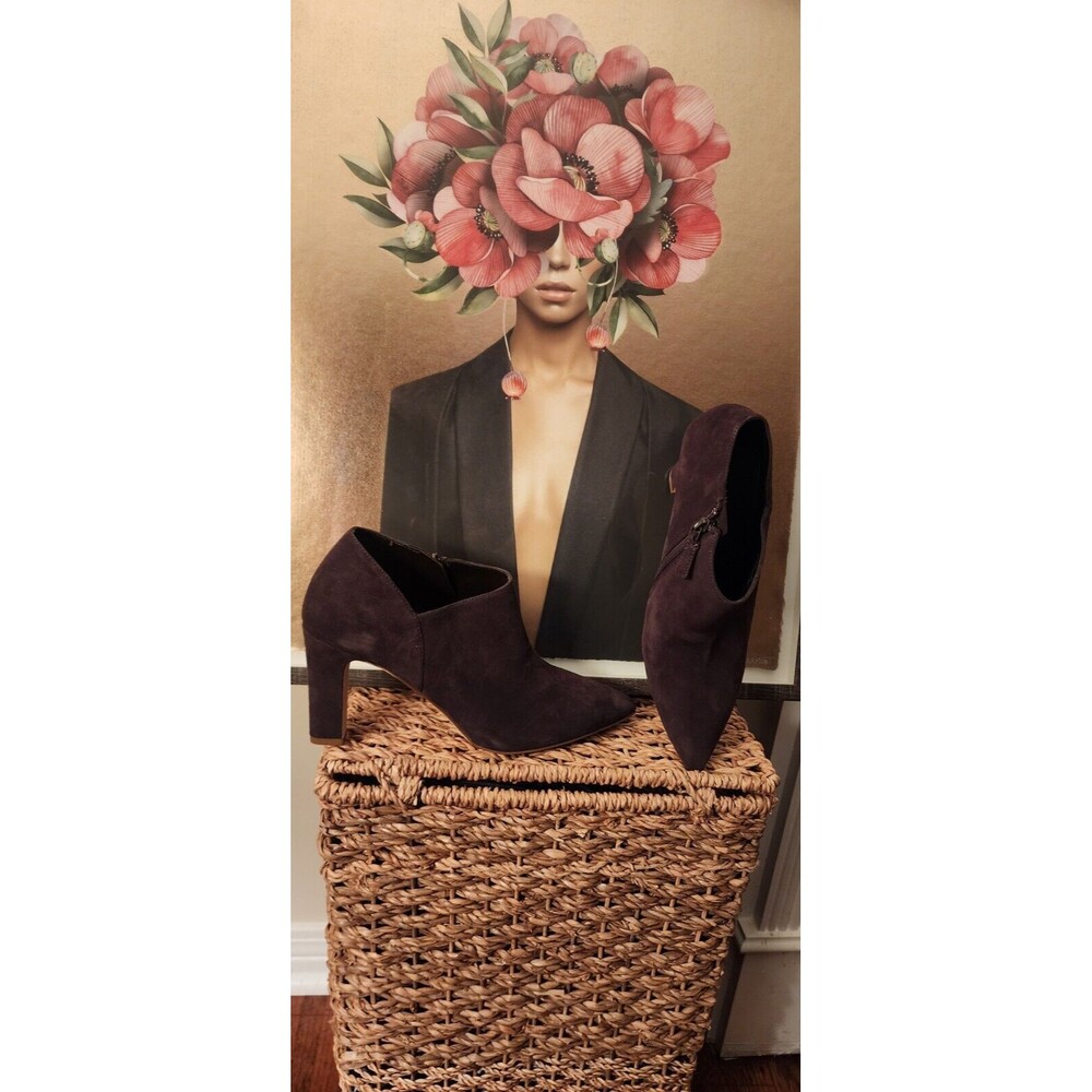 Cole Haan Vestry Women's Dark Chocolate Suede Pointed Booties Square Heel Sz 9